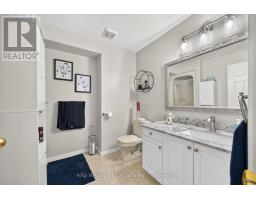 17 VARLEY CRESCENT - 34