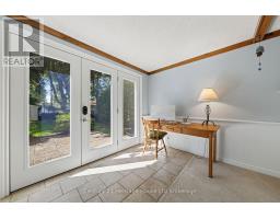 812 HUGHSON STREET - 23