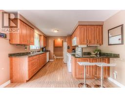 82 ROSENEATH CRESCENT - 10