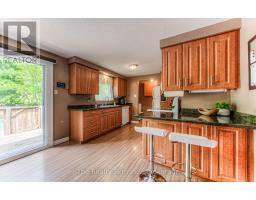 82 ROSENEATH CRESCENT - 11