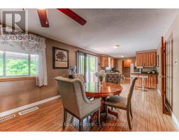 82 ROSENEATH CRESCENT - 8