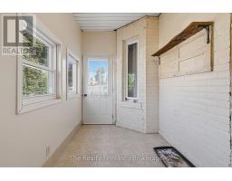 17 DOUGLAS STREET - 3