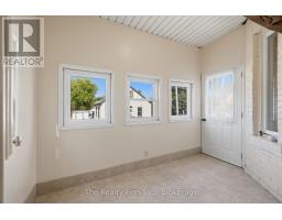 17 DOUGLAS STREET - 4