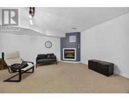 33 - 1115 NELLIS STREET - 20