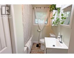 175 BELL STREET - 8