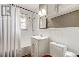 220 CLARKE STREET N - 11