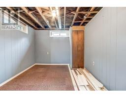 220 CLARKE STREET N - 17