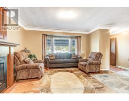 220 CLARKE STREET N - 4