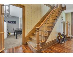 1813 NORFOLK COUNTY 19 ROAD W - 26