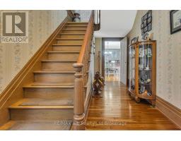 1813 NORFOLK COUNTY 19 ROAD W - 27