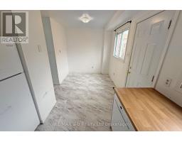 4 - 394 SPRINGBANK AVENUE N - 14