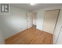4 - 394 SPRINGBANK AVENUE N - 21