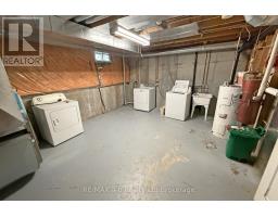4 - 394 SPRINGBANK AVENUE N - 26