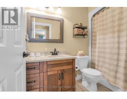 7 LYNDALE ROAD - 15
