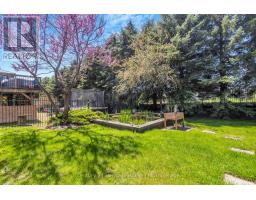 7 LYNDALE ROAD - 23