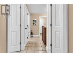 7 LYNDALE ROAD - 5