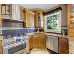 563 LAKEVIEW DRIVE - 16