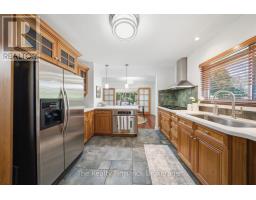 86 WINDERMERE CRESCENT - 18
