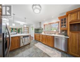 86 WINDERMERE CRESCENT - 19
