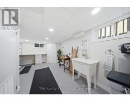 86 WINDERMERE CRESCENT - 31