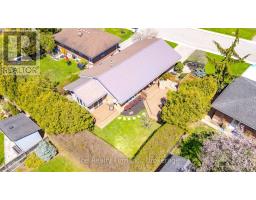 86 WINDERMERE CRESCENT - 32