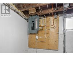 394 WELLINGTON STREET - 32