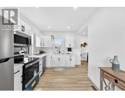 394 WELLINGTON STREET - 6