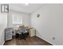 11 - 1135 NELLIS STREET - 17