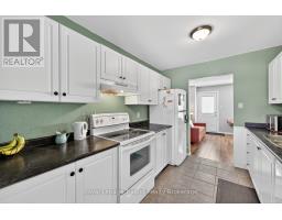 11 - 1135 NELLIS STREET - 6