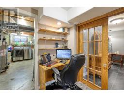 89 MARKHAM STREET - 27