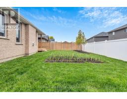 41 LOWRIE CRESCENT - 29