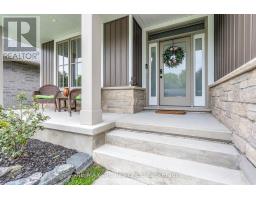 41 LOWRIE CRESCENT - 3