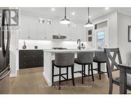 41 LOWRIE CRESCENT - 5