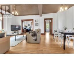 10 CLYDE STREET - 11