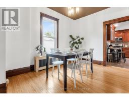 10 CLYDE STREET - 12