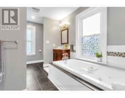 10 CLYDE STREET - 25