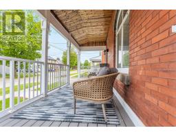 10 CLYDE STREET - 4