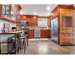 10 CLYDE STREET - 6