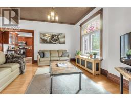 10 CLYDE STREET - 8