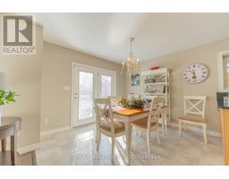 90 WESTON DRIVE - 17