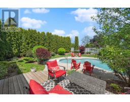 29 WOODSIDE DRIVE - 45