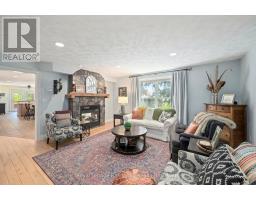 29 WOODSIDE DRIVE - 8