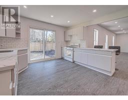 203 TALBOT STREET S - 20