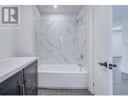 203 TALBOT STREET S - 26