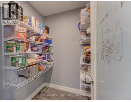 475 ALBERT AVENUE N - 17
