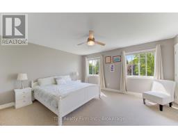 475 ALBERT AVENUE N - 25