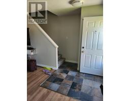 6 - 380 SPRINGBANK AVENUE N - 6