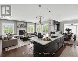 241 TAMARACK BOULEVARD - 12