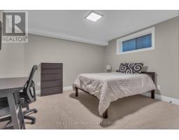 18 THOMPSON COURT - 37