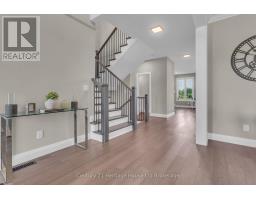18 THOMPSON COURT - 42